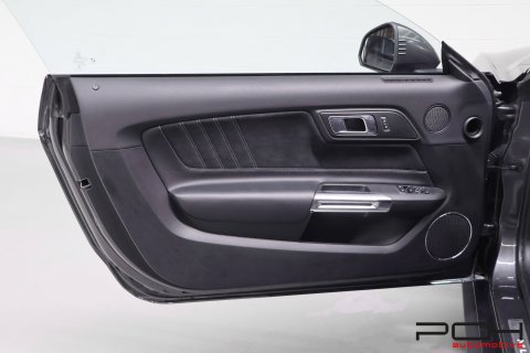 FORD Mustang Fastback 5.0 V8 GT 450cv Aut.