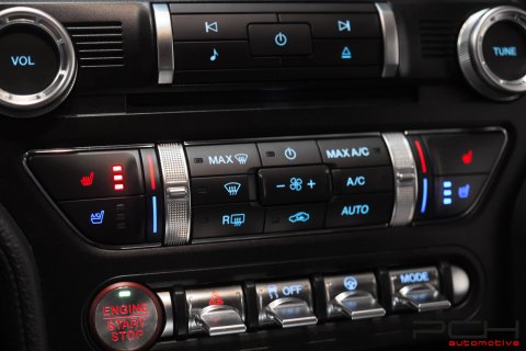 FORD Mustang Fastback 5.0 V8 GT 450cv Aut.