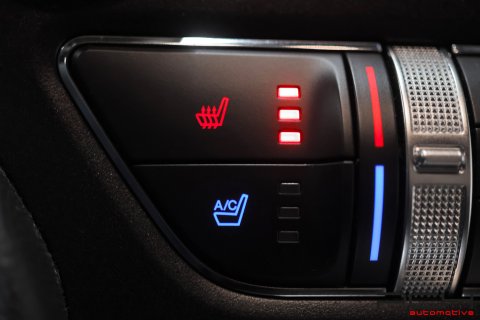 FORD Mustang Fastback 5.0 V8 GT 450cv Aut.