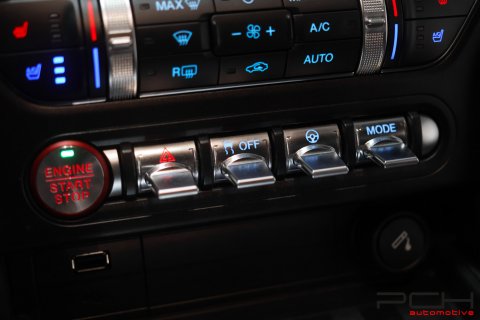 FORD Mustang Fastback 5.0 V8 GT 450cv Aut.