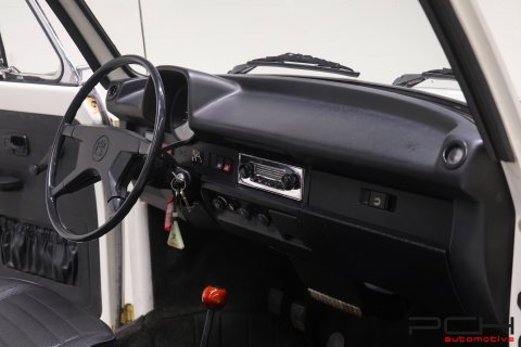 VOLKSWAGEN Coccinelle Cabriolet 1303 LS 1.6 50cv