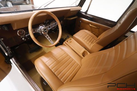 JEEP CJ7 5.7 V8 210cv Aut. + Hard-top - Golden Eagle Edition - Fully restored -