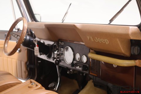 JEEP CJ7 5.7 V8 210cv Aut. + Hard-top - Golden Eagle Edition - Fully restored -