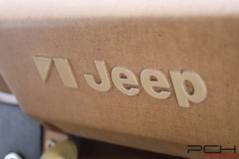 JEEP CJ7 5.7 V8 210cv Aut. + Hard-top - Golden Eagle Edition - Fully restored -