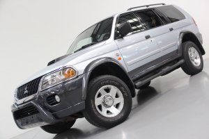 MITSUBISHI Pajero Sport 2.5 Turbo D GLS