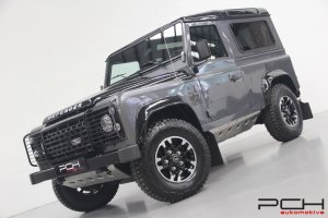 LAND ROVER Defender 90 TD4 SE Adventure