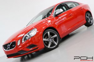 VOLVO S60 2.0 D3 136cv Kinetic - R Design Int. & Ext. -