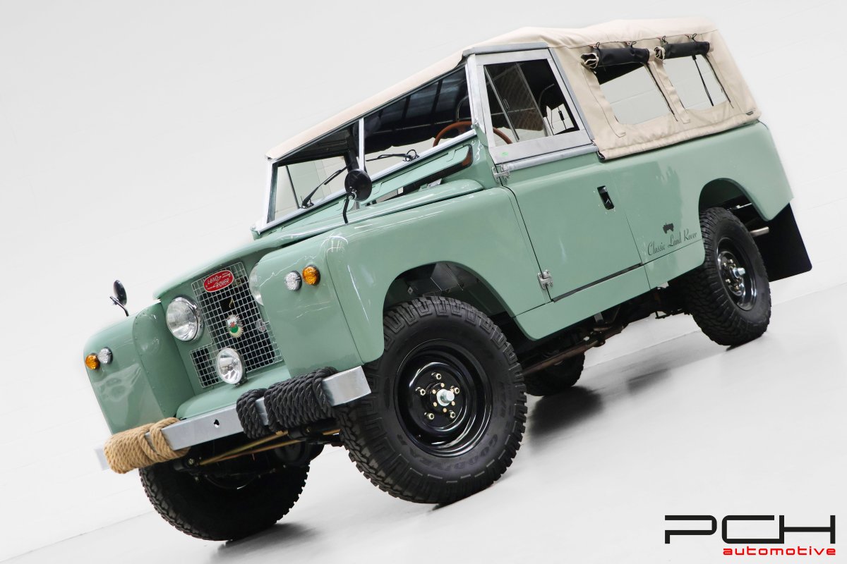 LAND ROVER Series IIA Cabriolet + Overdrive - FULLY FULLY RESTORED !!! -