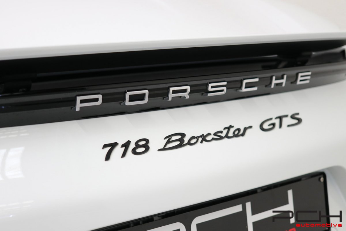 PORSCHE Boxster 718 2.0 Turbo 300cv PDK - Pack Sport Design -
