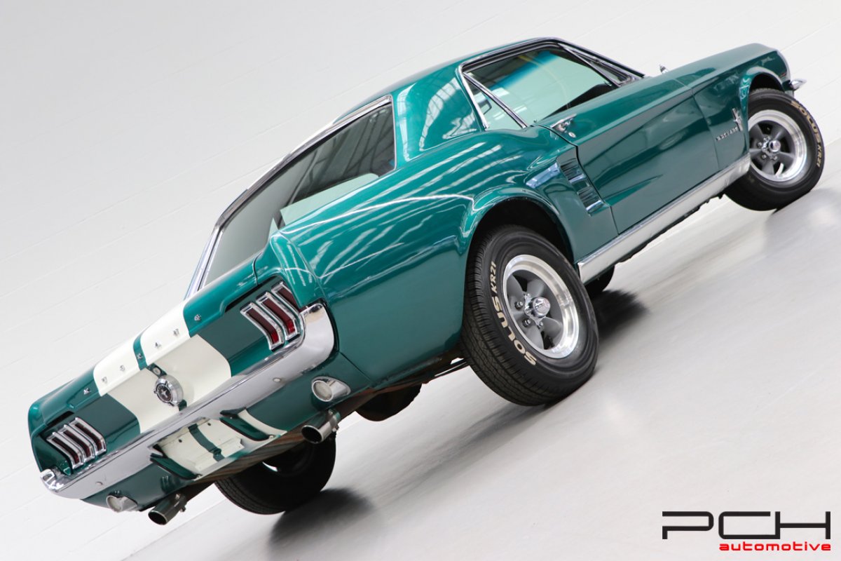 FORD Mustang GT 4.7 V8 289ci 269cv - Boîte Automatique -