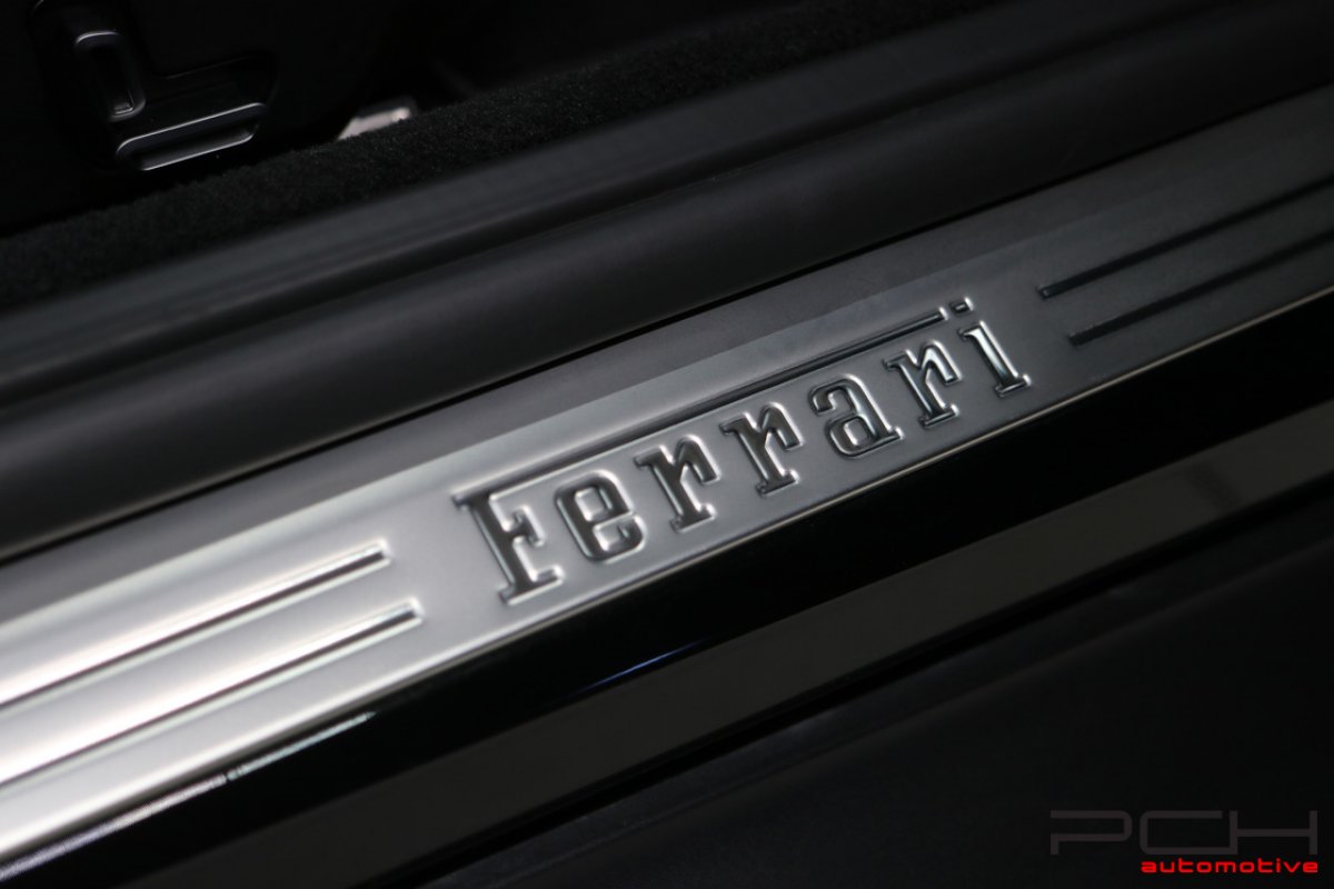 FERRARI Roma 3.9 Bi-Turbo V8 620cv