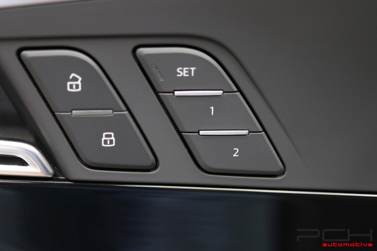 AUDI RS4 Avant 2.9 V6 TFSI 450cv Quattro Tiptronic - RS Dynamic -