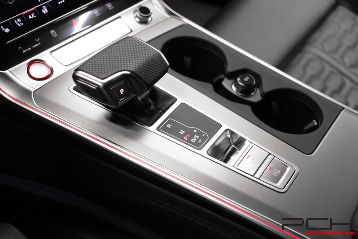 AUDI RS6 Avant 4.0 V8 TFSI 600cv Quattro Tiptronic - Dynamic -