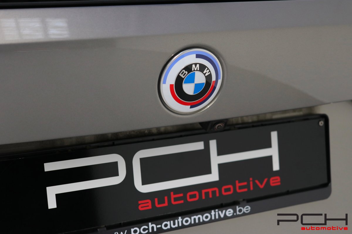 BMW 330e Touring 297cv Plug-In Hybrid Aut. - Pack M Sport - BMW Individual -