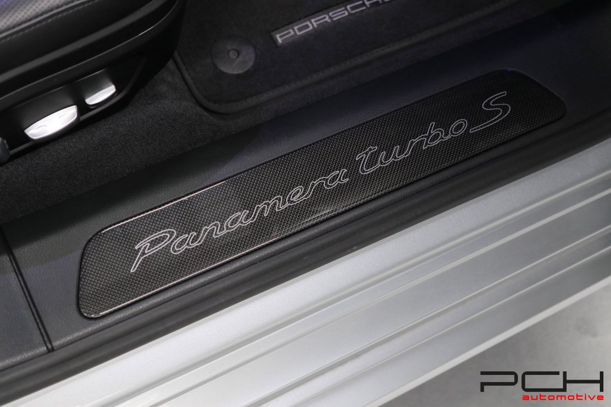 PORSCHE Panamera Turbo S E-Hybrid Sport Turismo 4.0 V8 Bi-Turbo 680cv PDK - FULL FULL OPTIONS -