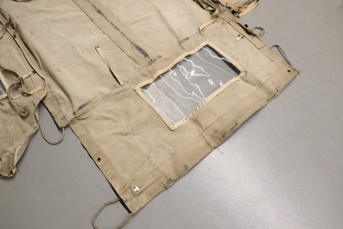 LAND ROVER Bache avec fenêtres latérales pour Land Rover Series III