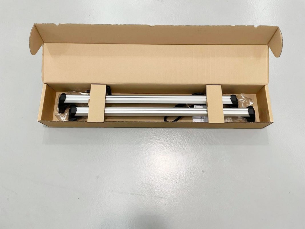 AUDI Support de base pour Audi Q7 avec barre de toit